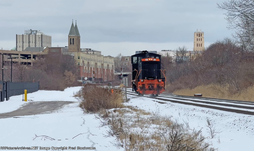 AB 1502 was heading to Brittain Yard for some cars.